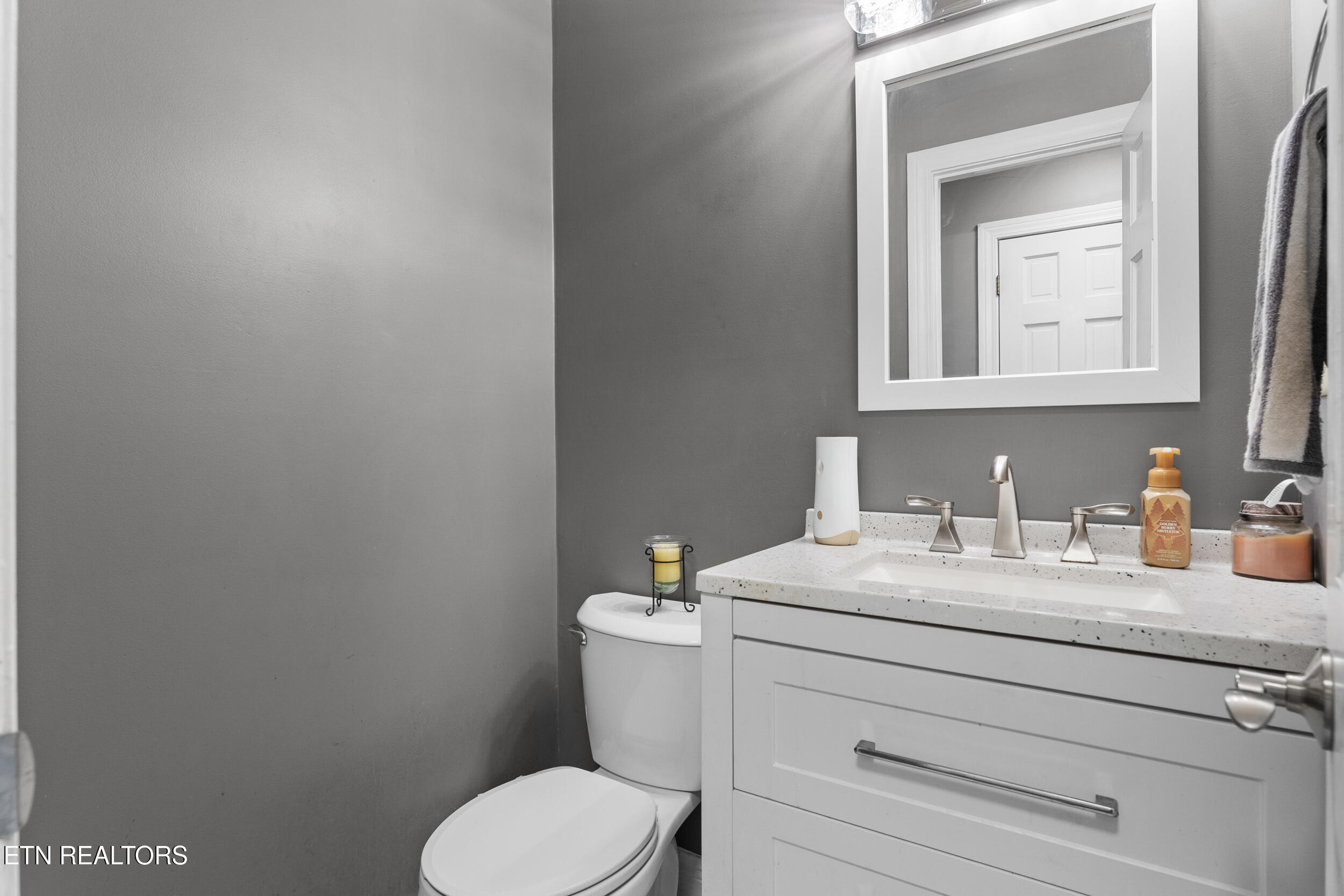 212 Simmons Road Seymour, TN 37865 - Photo 21 of 59 Half Bathroom