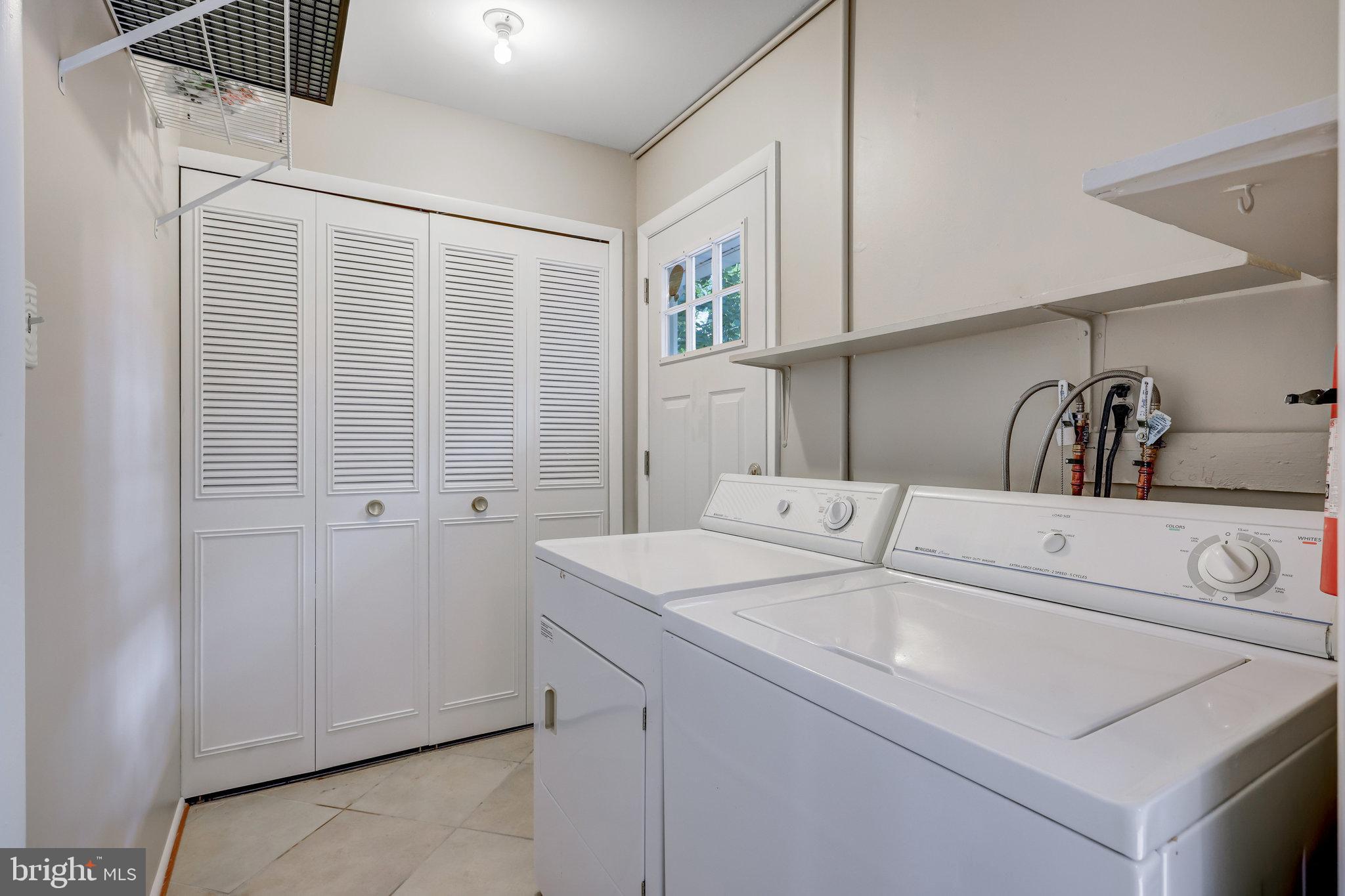 13154 Morning Spring Lane Fairfax, VA 22033 - Photo 30 of 38 Laundry Room
