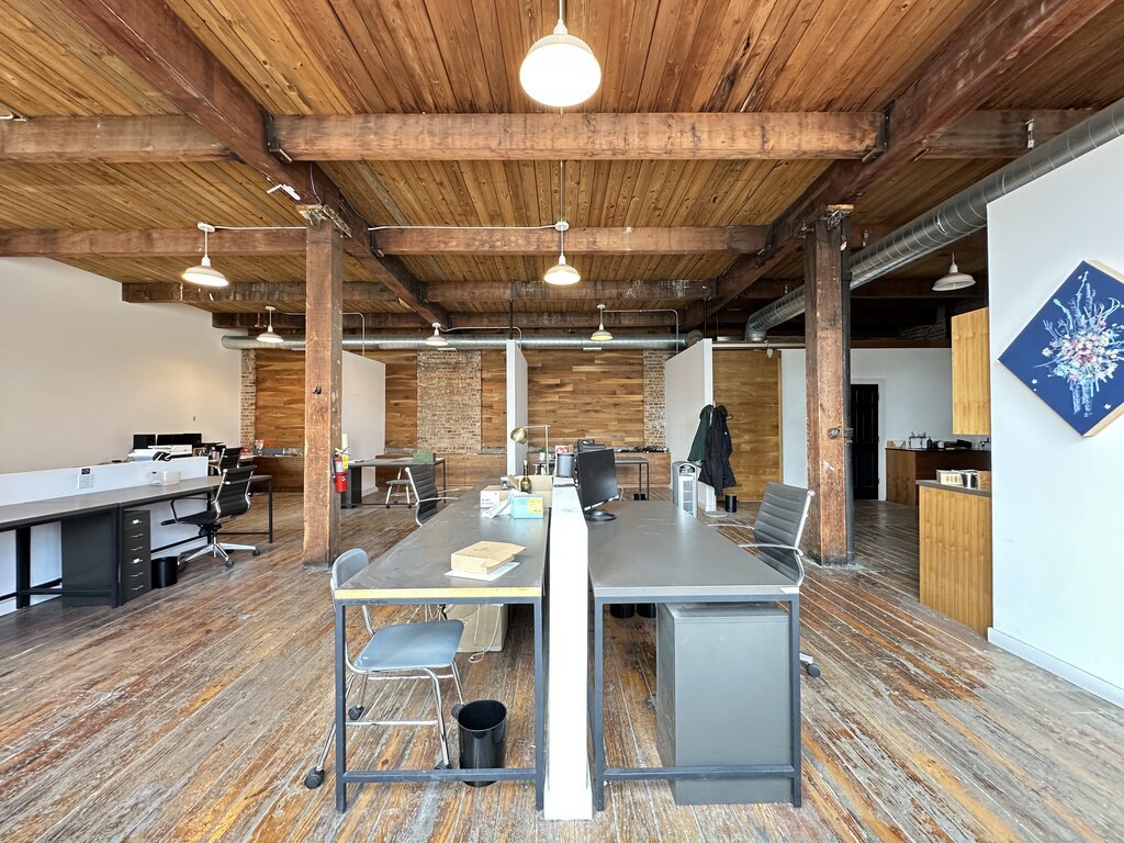 3124 West Carroll Avenue, Unit 2F Chicago, IL 60612 - Photo 12 of 20 a view of a patio with table and chairs