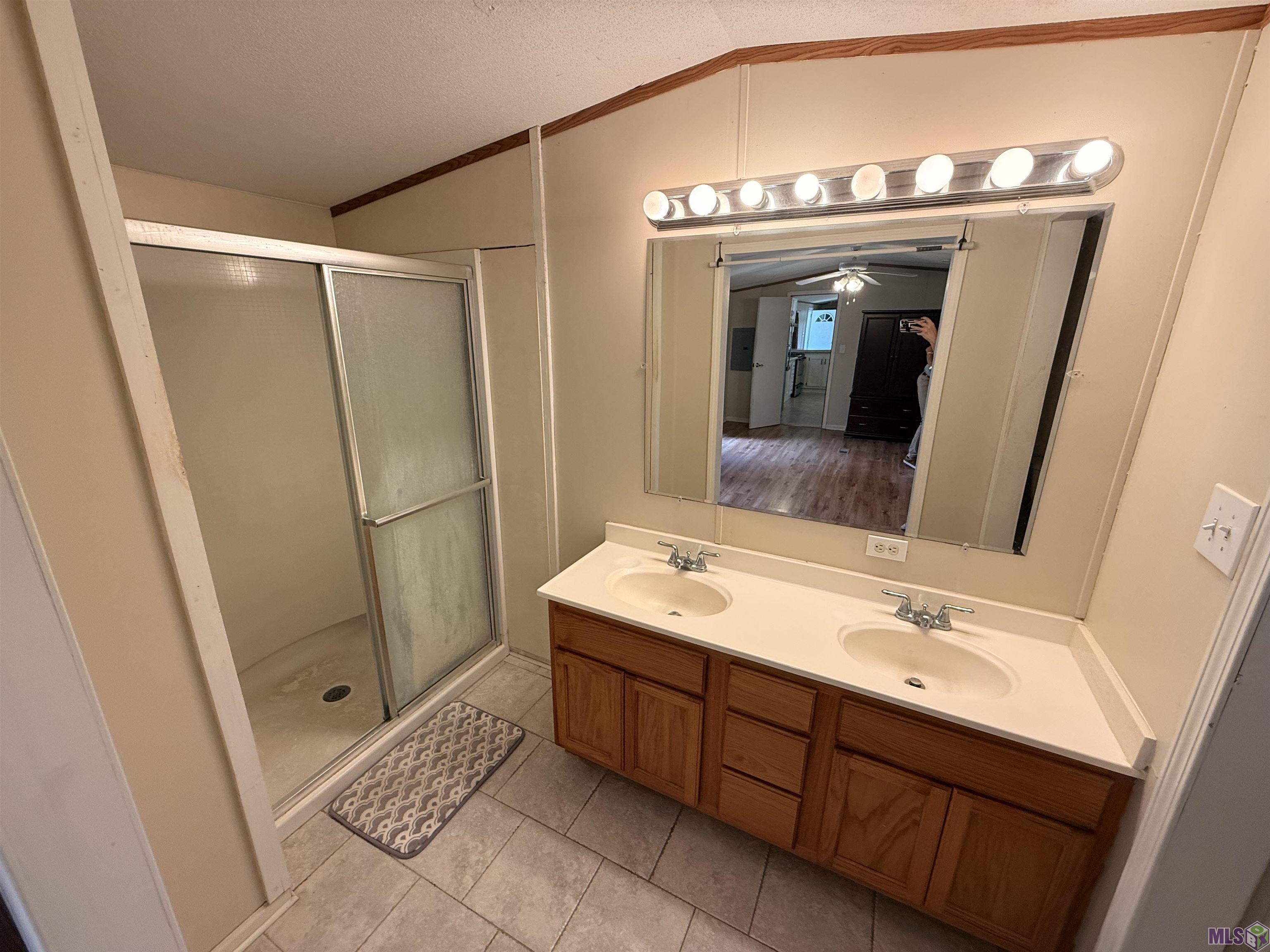 10330 Thibodeaux Road Denham Springs, LA 70706 - Photo 7 of 11 Gallery Image 7
