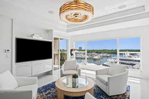 $3,195,000 | 1050 Seminole Drive, Unit PHB, Fort Lauderdale, FL 33304