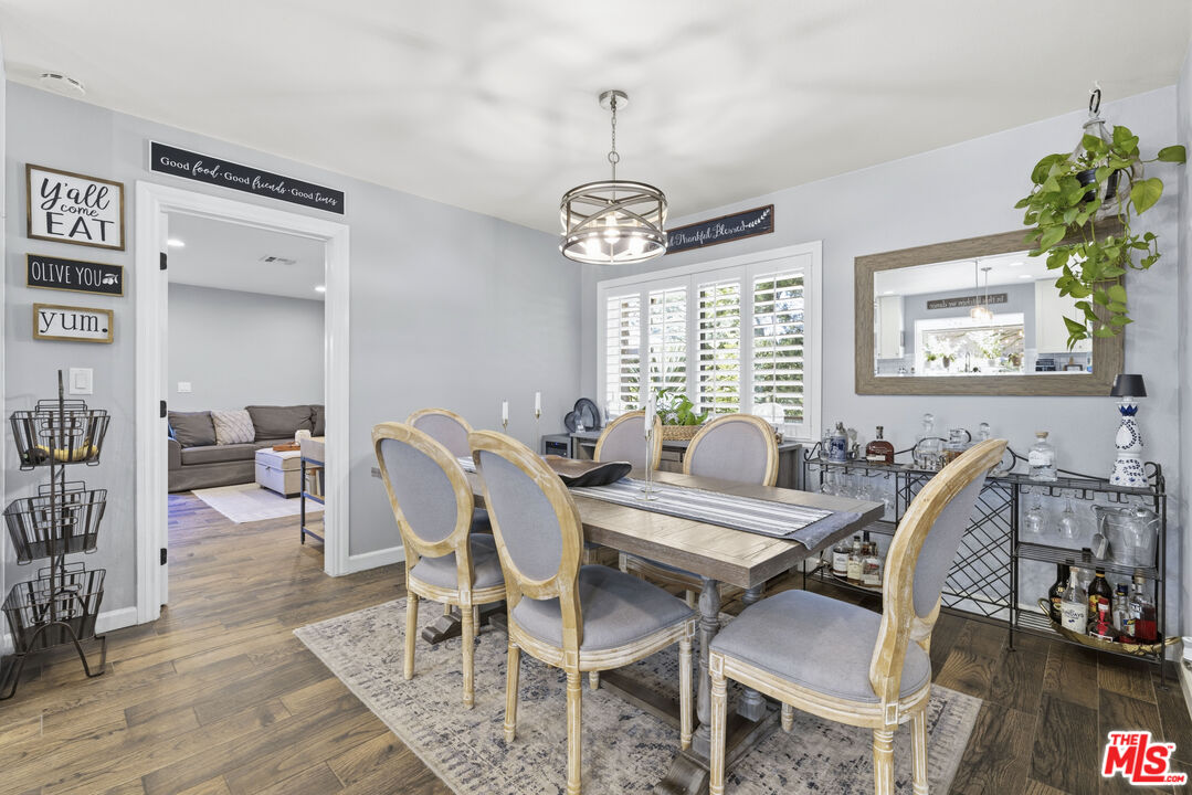 25601 Rancho Adobe Road Valencia, CA 91355 - Photo 18 of 49