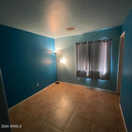 $1,750 | 6324 North 79th Lane, Glendale, AZ 85303