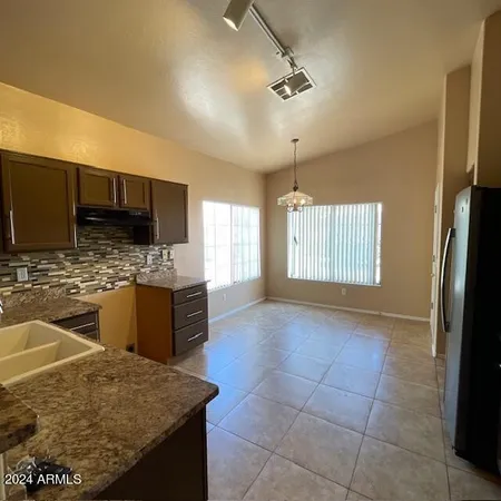 $1,750 | 6324 North 79th Lane, Glendale, AZ 85303