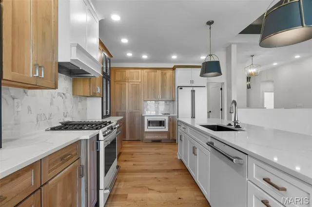 $694,900 | 1614 Warren Lake Drive, Jackson, MO 63755