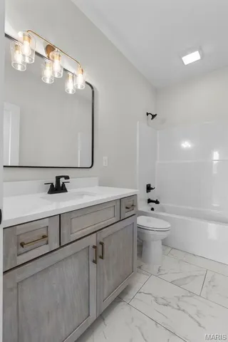 $694,900 | 1614 Warren Lake Drive, Jackson, MO 63755