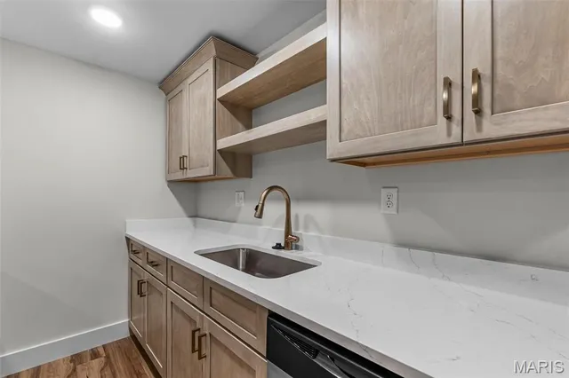 $694,900 | 1614 Warren Lake Drive, Jackson, MO 63755