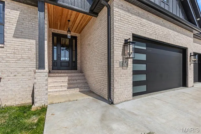 $694,900 | 1614 Warren Lake Drive, Jackson, MO 63755
