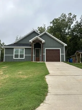 $1,650 | 914 West Baker Street, Denison, TX 75020