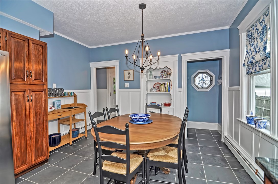 519 Prospect Street Woonsocket, RI 02895 - Photo 5 of 34