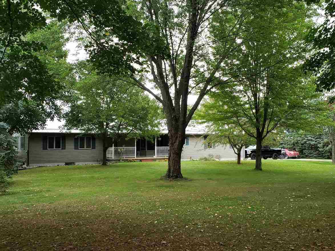 5239 East Olive Road Breckenridge, MI 48615 - Photo 16 of 17 1886564-15.JPG