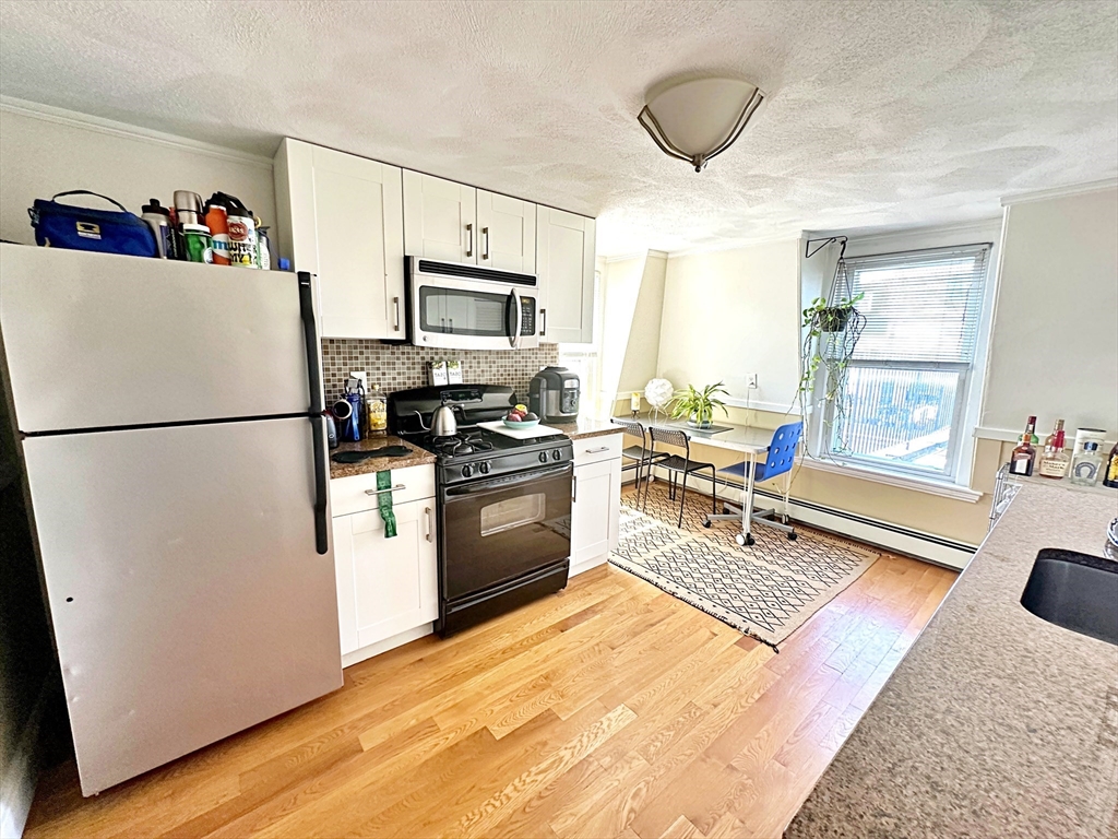 242 Princeton Street, Unit 3 Boston, MA 02128 - Photo 4 of 12