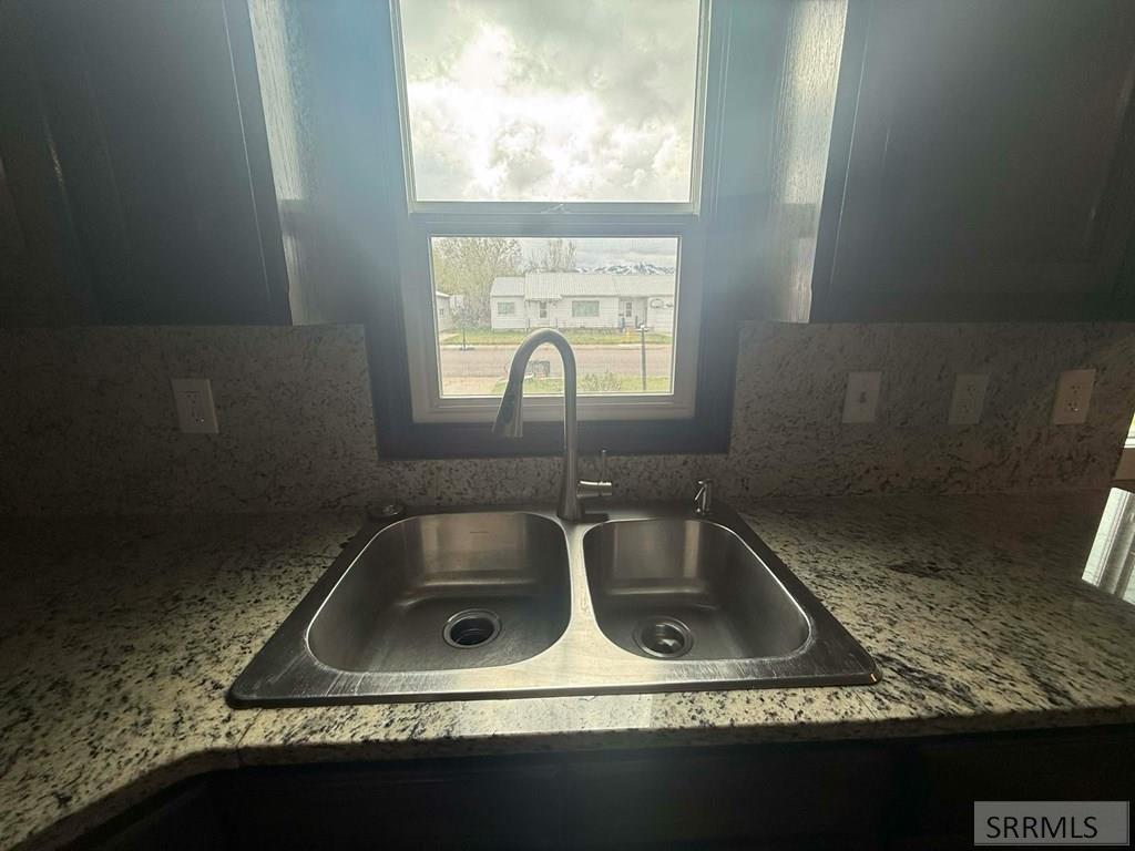 772 Fir Street Pocatello, ID 83201 - Photo 5 of 46