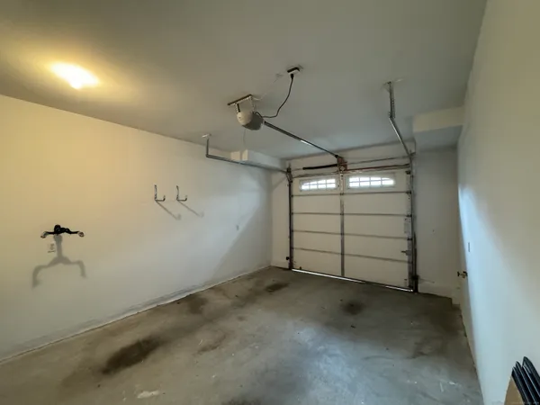 $3,300 | 24 Oak Branch Drive, Unit 24, Brookfield, CT 06804