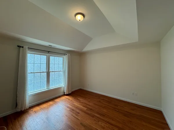 $3,300 | 24 Oak Branch Drive, Unit 24, Brookfield, CT 06804