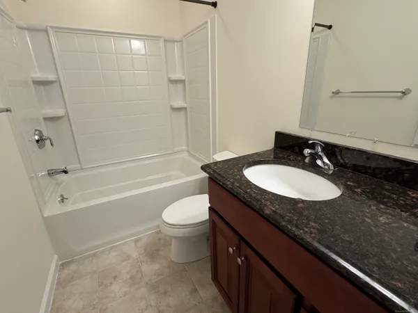 $3,300 | 24 Oak Branch Drive, Unit 24, Brookfield, CT 06804