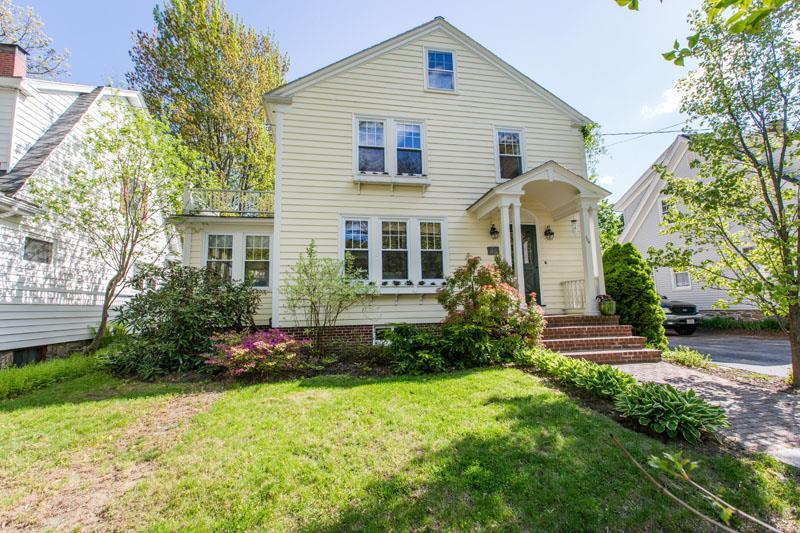 106 Clinton Street Portland, ME 04103 - Photo 1 of 35 Front entry