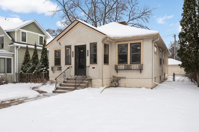 $425,000 | 4025 42nd Avenue South, Minneapolis, MN 55406