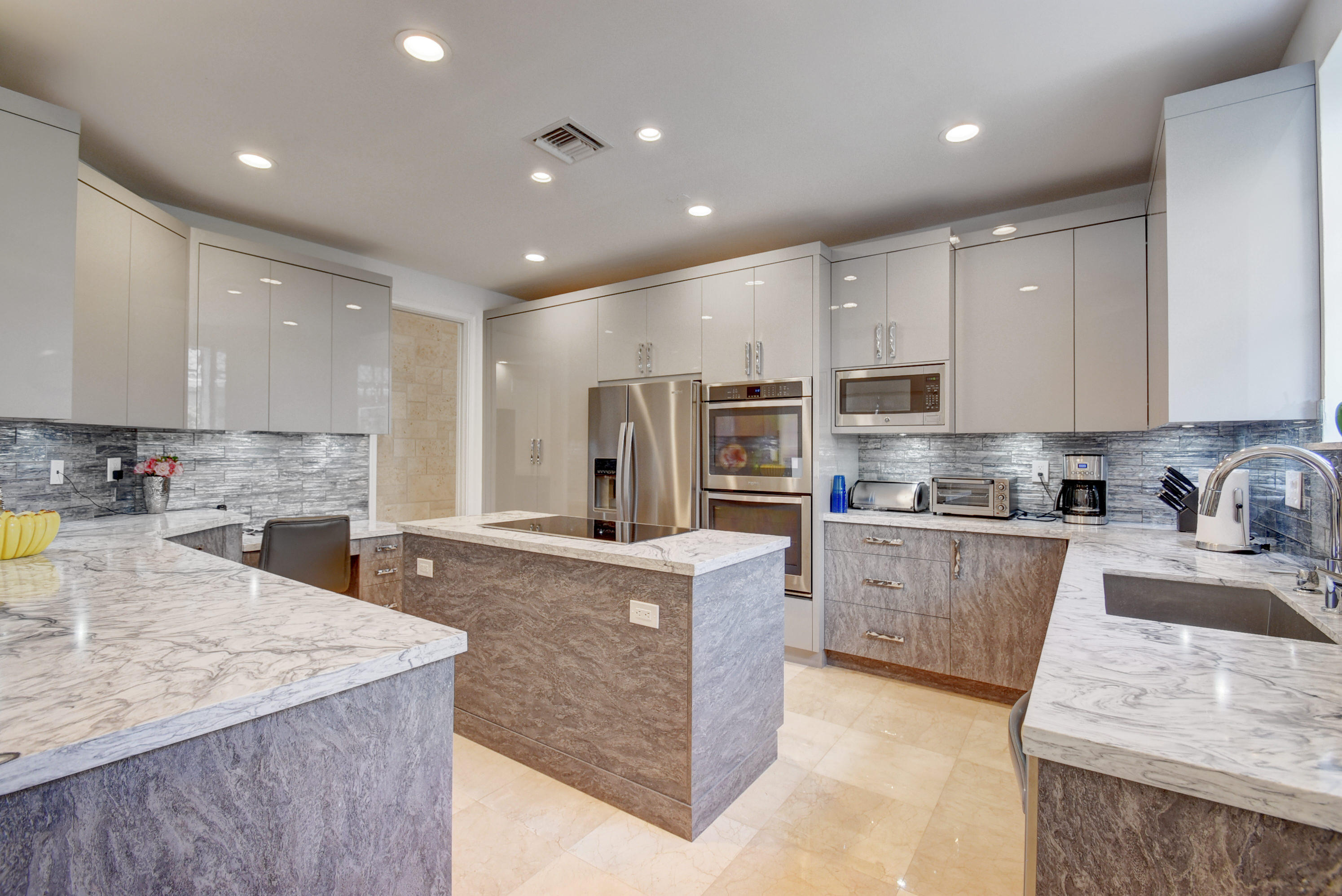 5672 Northwest 23rd Way Boca Raton, FL 33496 - Photo 2 of 27 Kitchen - 2