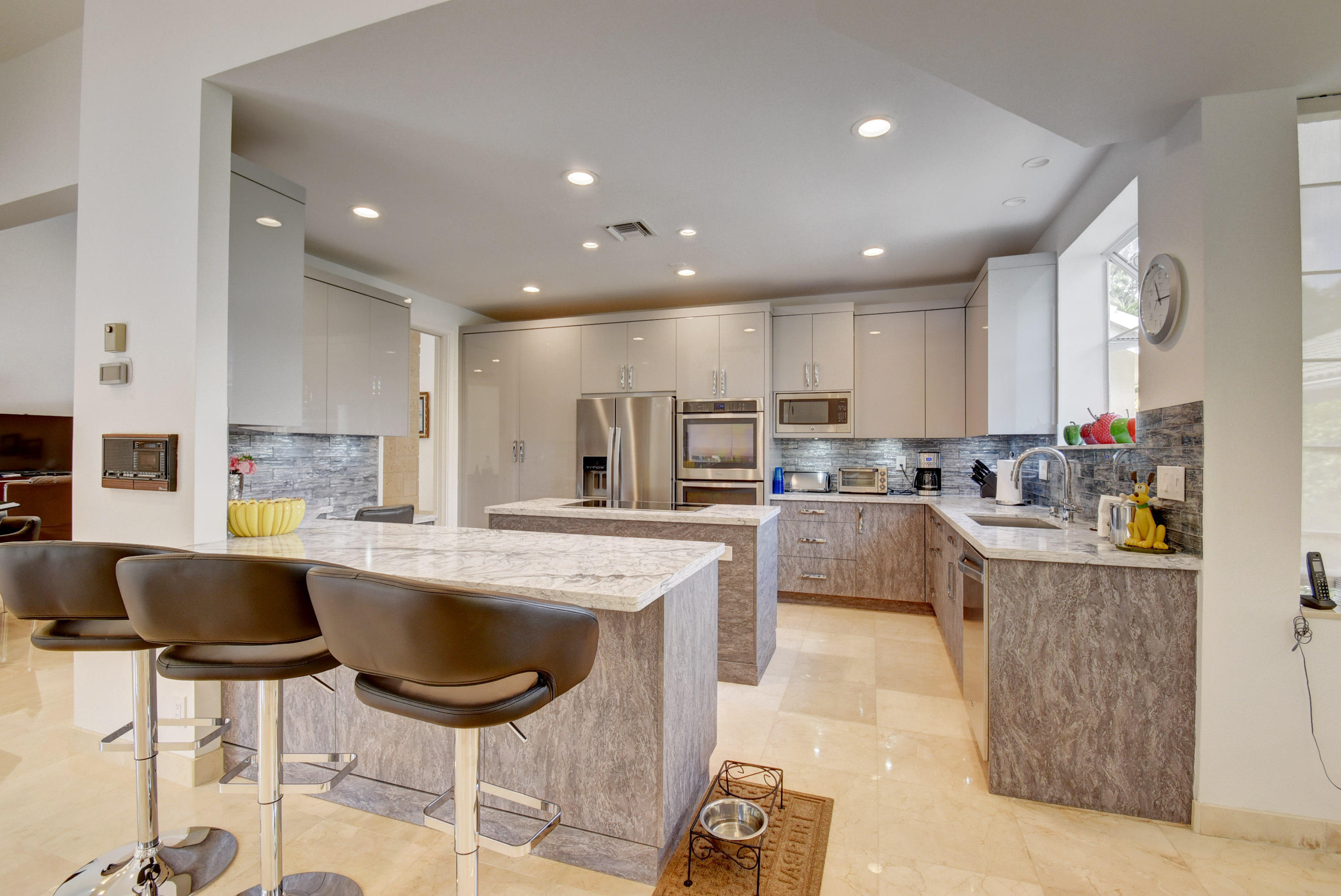 5672 Northwest 23rd Way Boca Raton, FL 33496 - Photo 3 of 27 Kitchen - 1