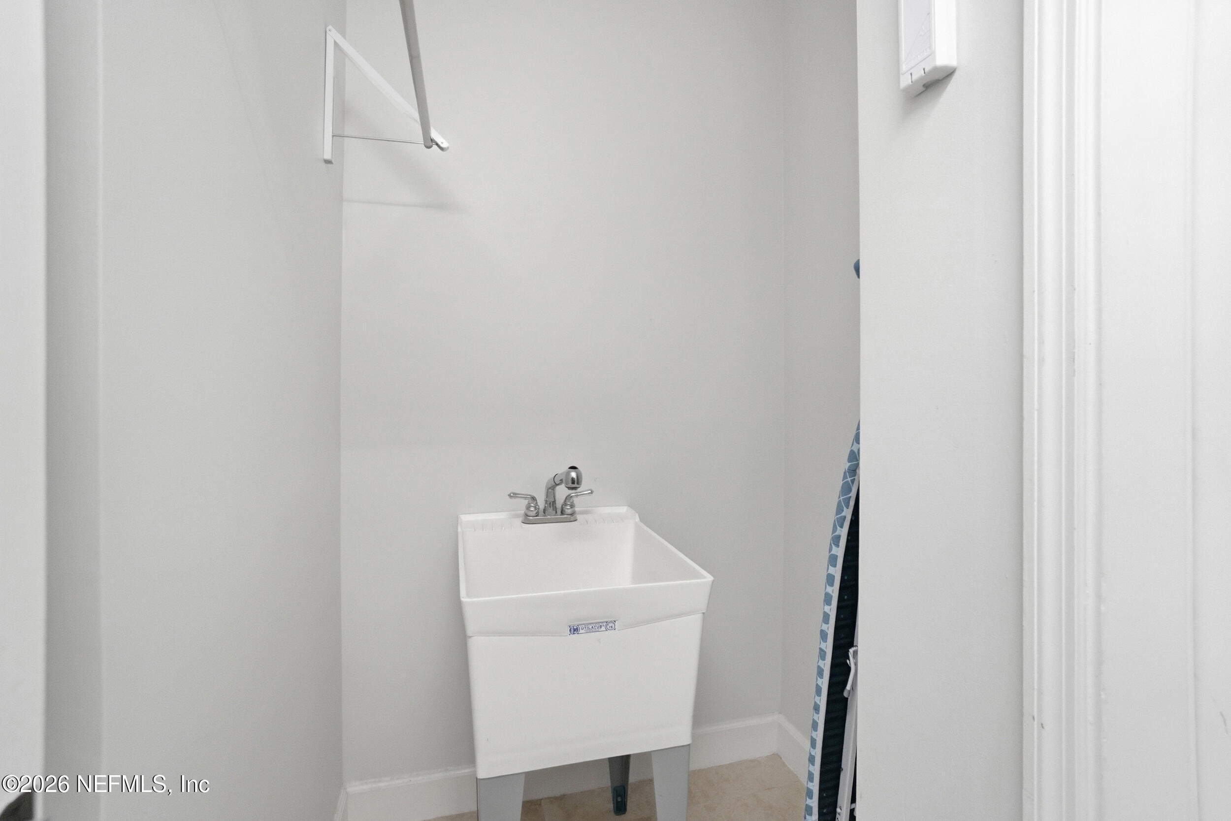 3841 Biggin Church Road West Jacksonville, FL 32224 - Photo 35 of 52 Laundry