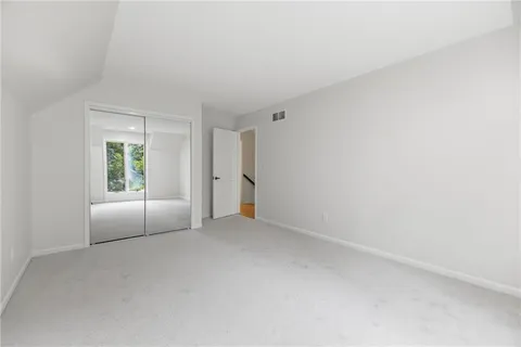 $529,000 | 5204 West 112th Street, Leawood, KS 66211