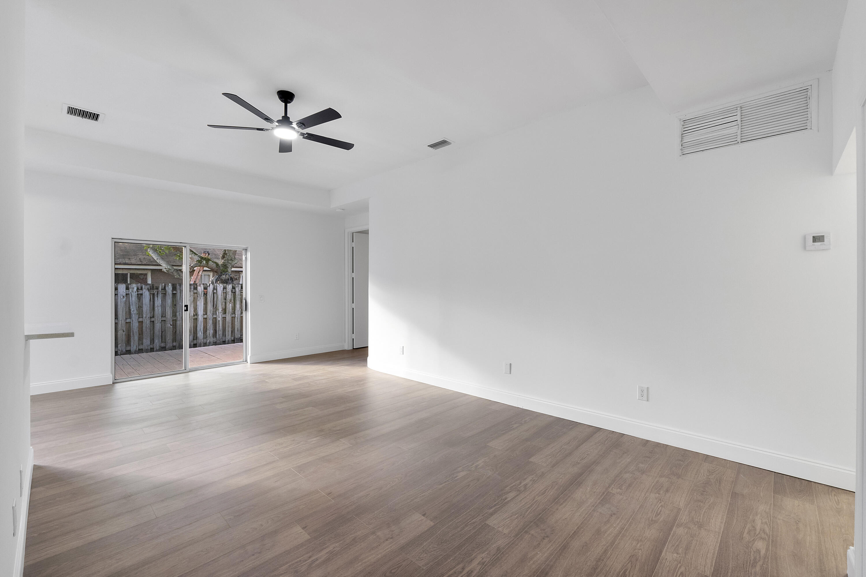 1410 Southwest 85th Avenue Pembroke Pines, FL 33025 - Photo 13 of 39 1410 Sw 85th Ave_007