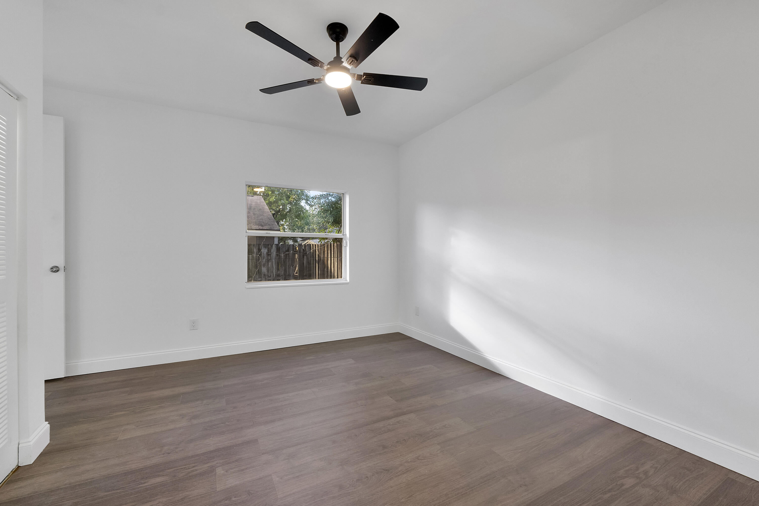 1410 Southwest 85th Avenue Pembroke Pines, FL 33025 - Photo 22 of 39 1410 Sw 85th Ave_016