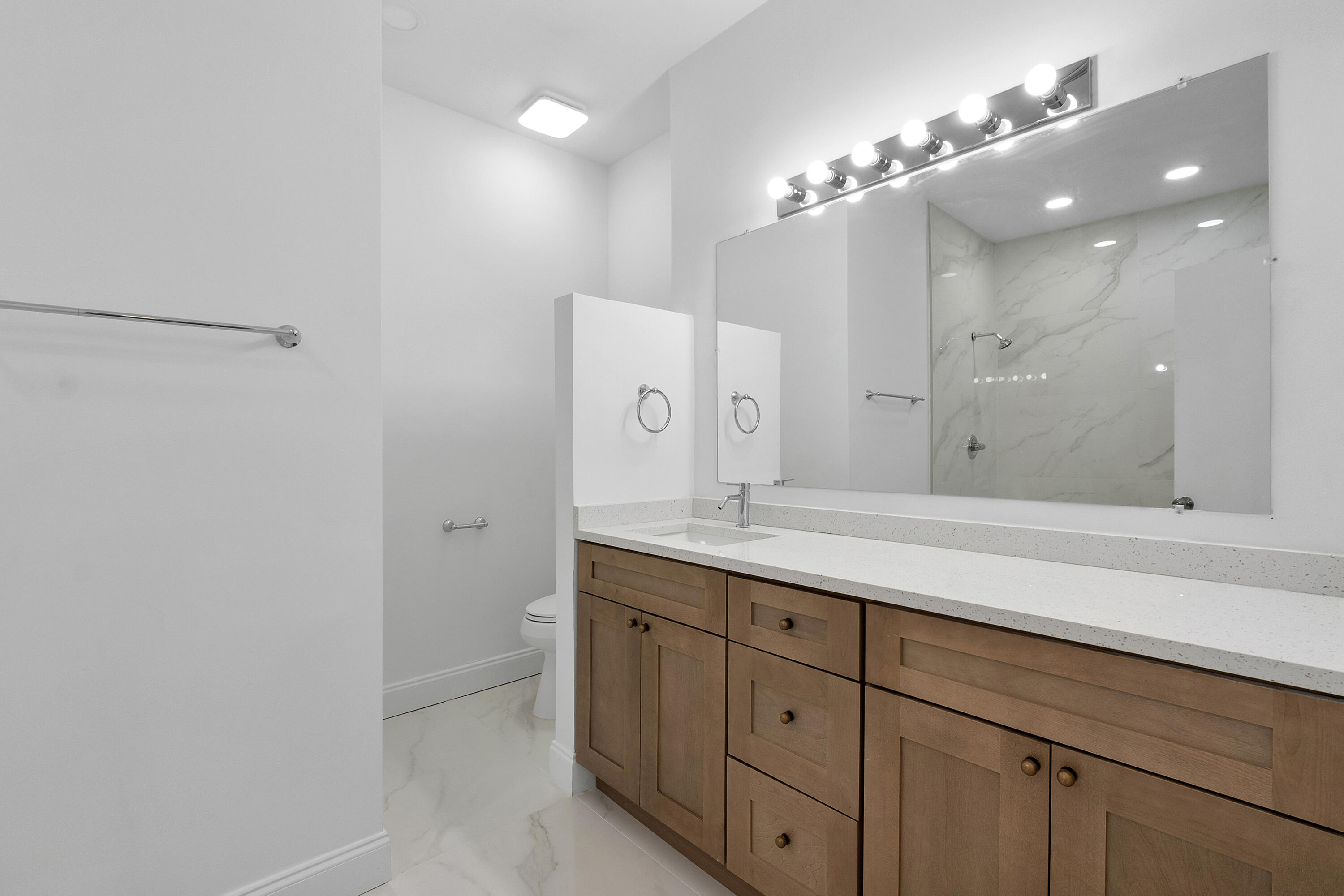 1410 Southwest 85th Avenue Pembroke Pines, FL 33025 - Photo 23 of 39 1410 Sw 85th Ave_017