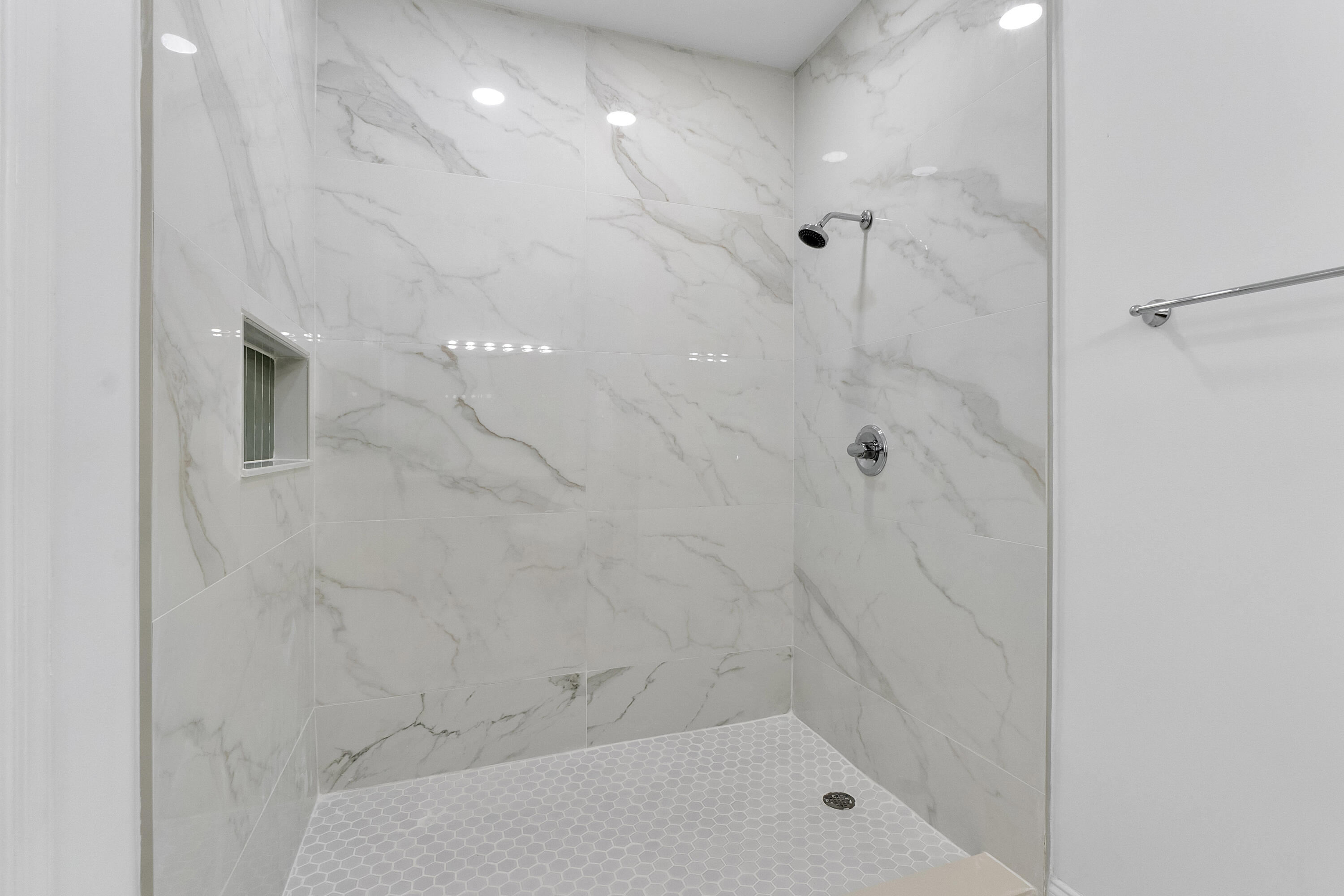 1410 Southwest 85th Avenue Pembroke Pines, FL 33025 - Photo 24 of 39 1410 Sw 85th Ave_019