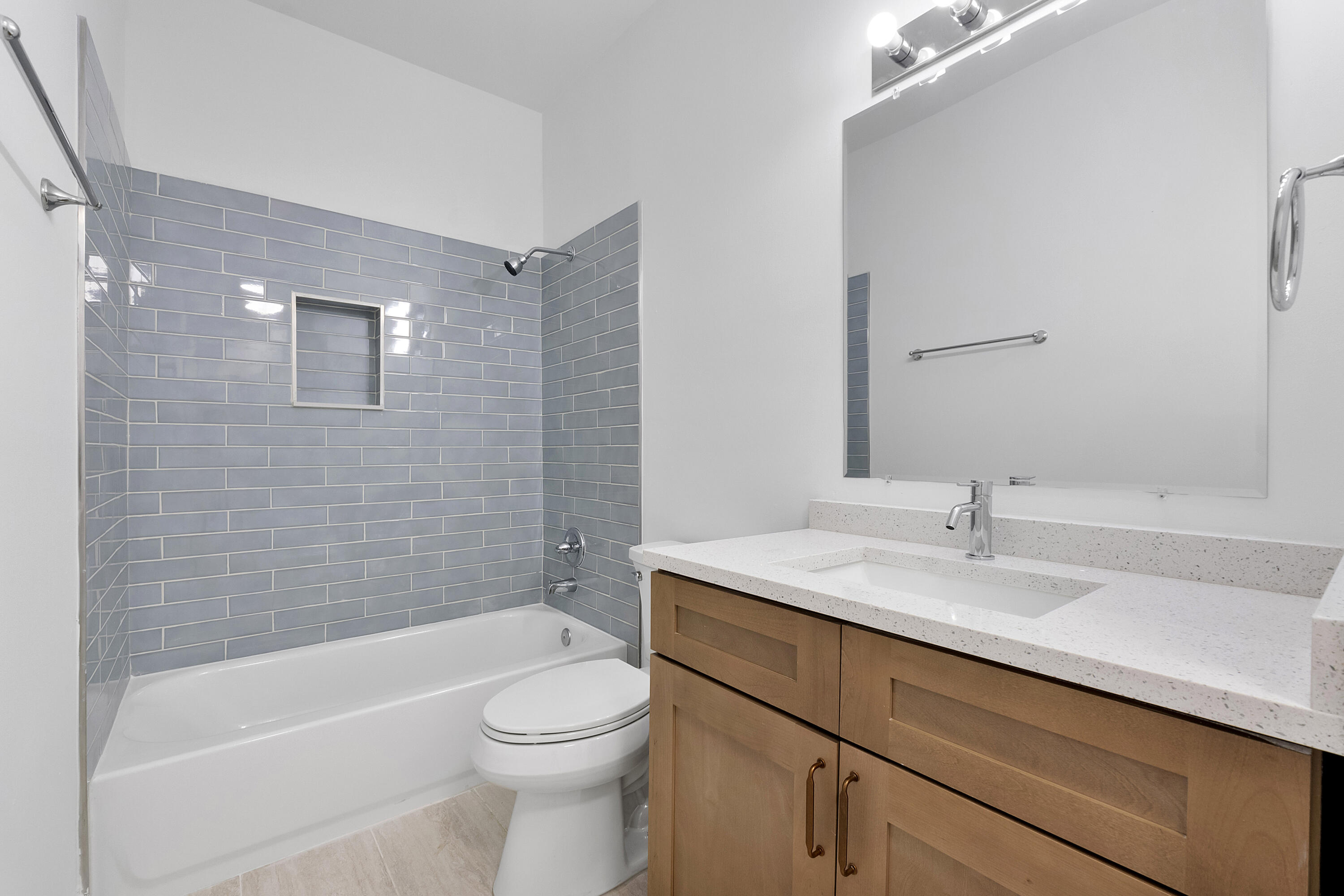 1410 Southwest 85th Avenue Pembroke Pines, FL 33025 - Photo 3 of 39 1410 Sw 85th Ave_024