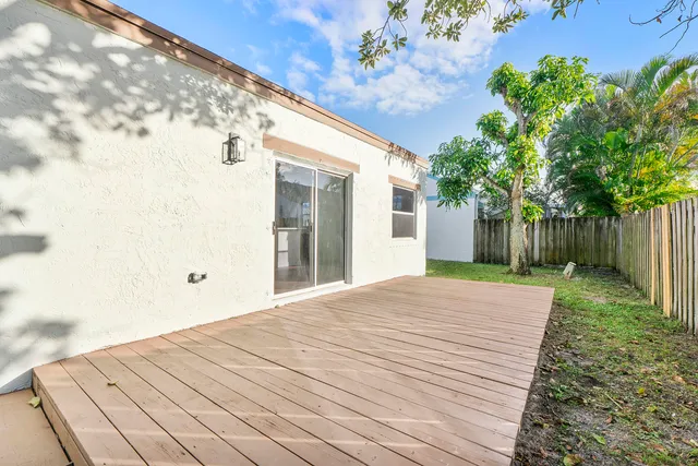 $460,000 | 1410 Southwest 85th Avenue, Pembroke Pines, FL 33025