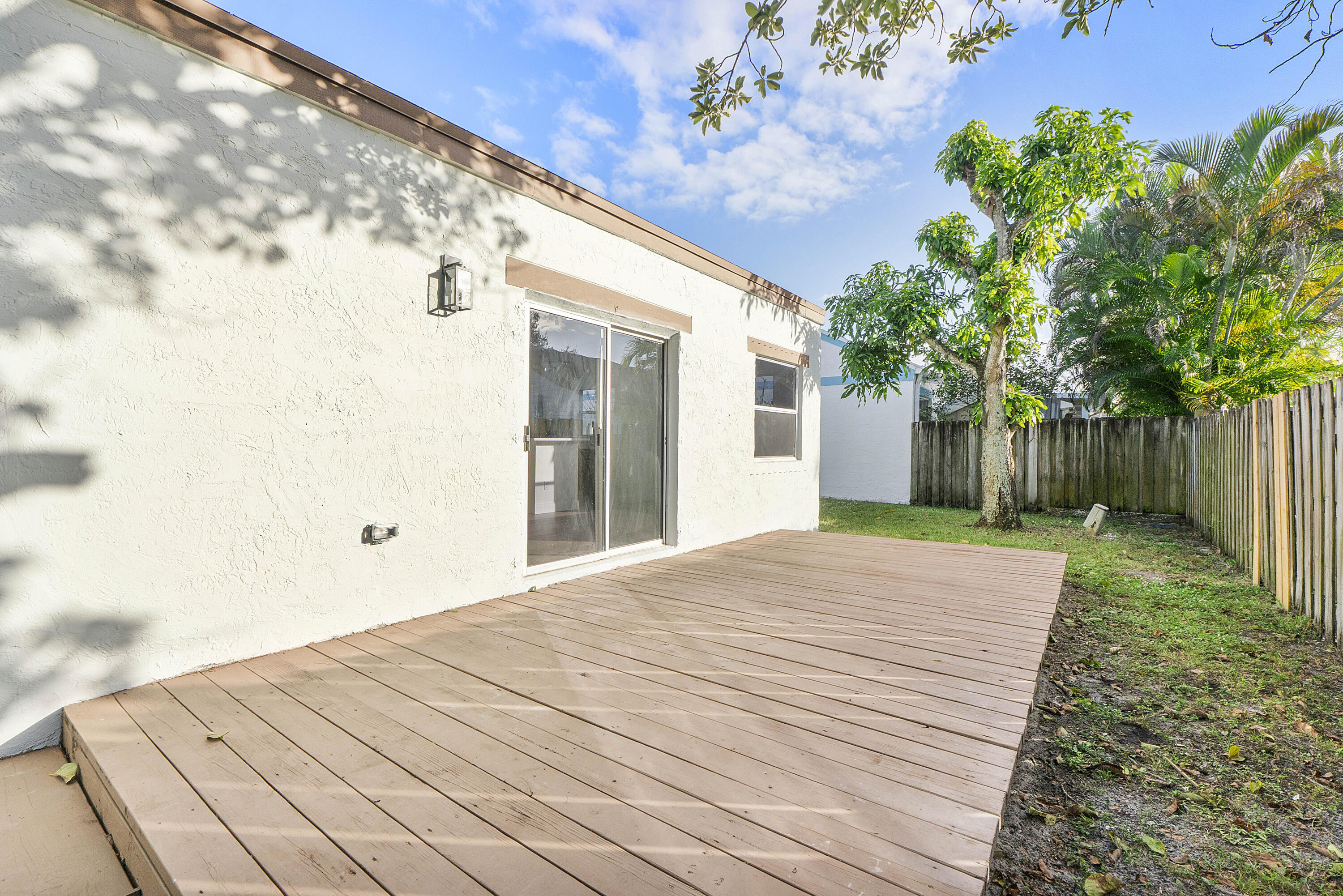 1410 Southwest 85th Avenue Pembroke Pines, FL 33025 - Photo 31 of 39 1410 Sw 85th Ave_027