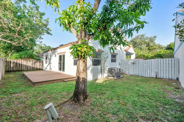 $460,000 | 1410 Southwest 85th Avenue, Pembroke Pines, FL 33025