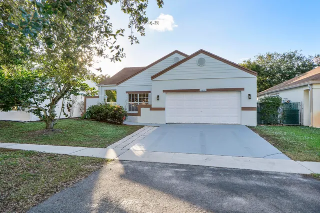 $460,000 | 1410 Southwest 85th Avenue, Pembroke Pines, FL 33025