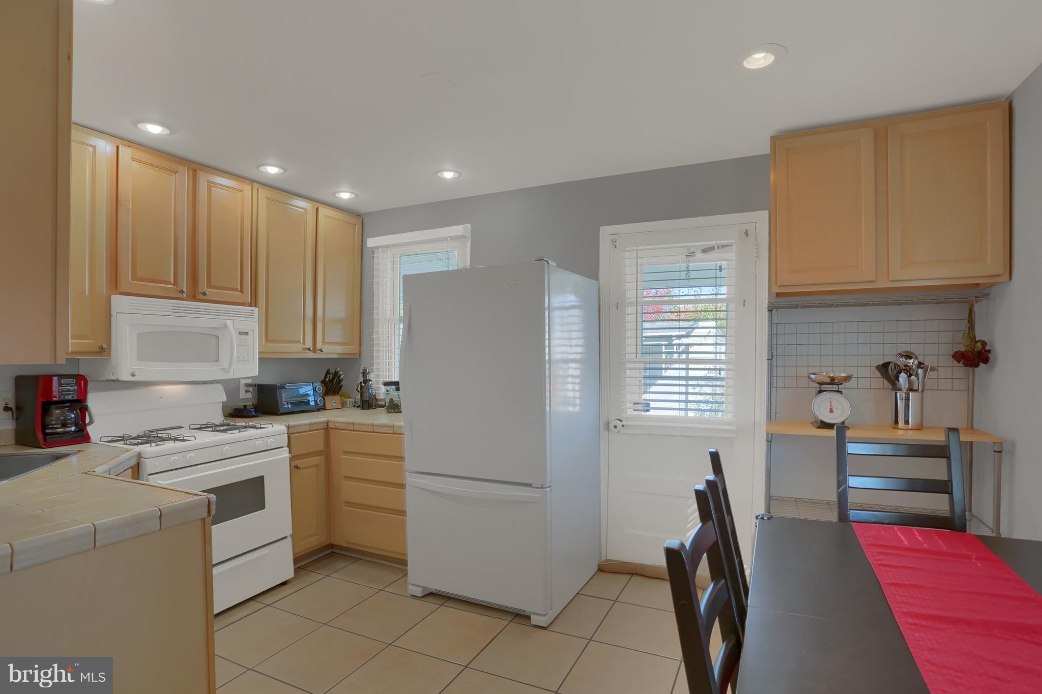 8224 Longpoint Road Baltimore, MD 21222 - Photo 17 of 38