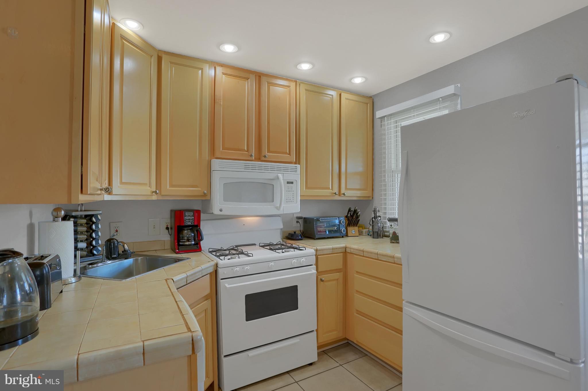 8224 Longpoint Road Baltimore, MD 21222 - Photo 18 of 38