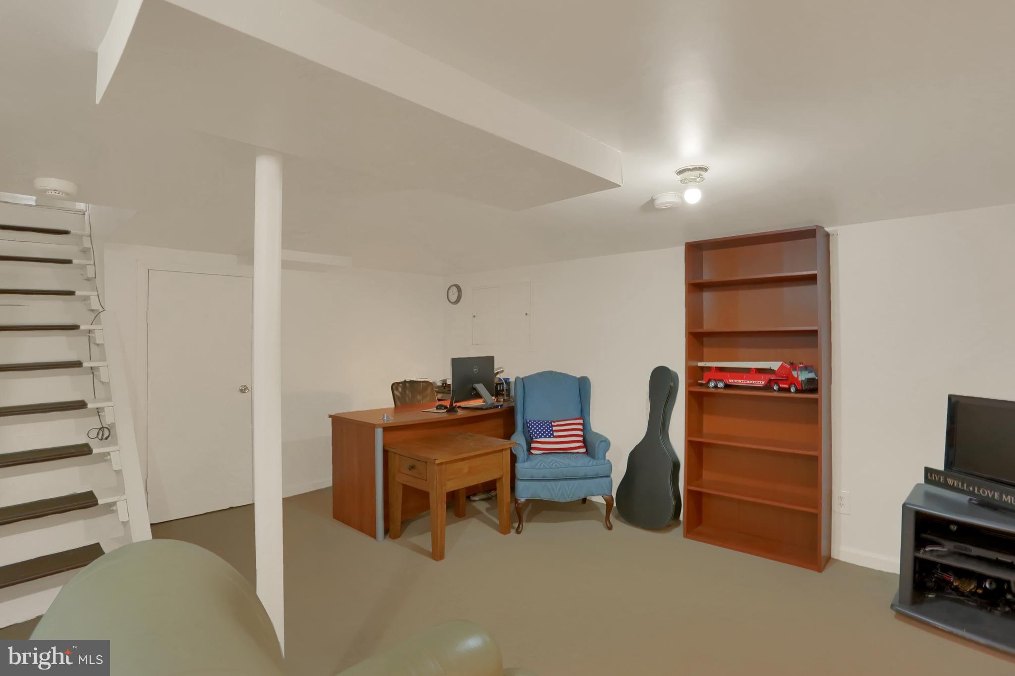 8224 Longpoint Road Baltimore, MD 21222 - Photo 34 of 38