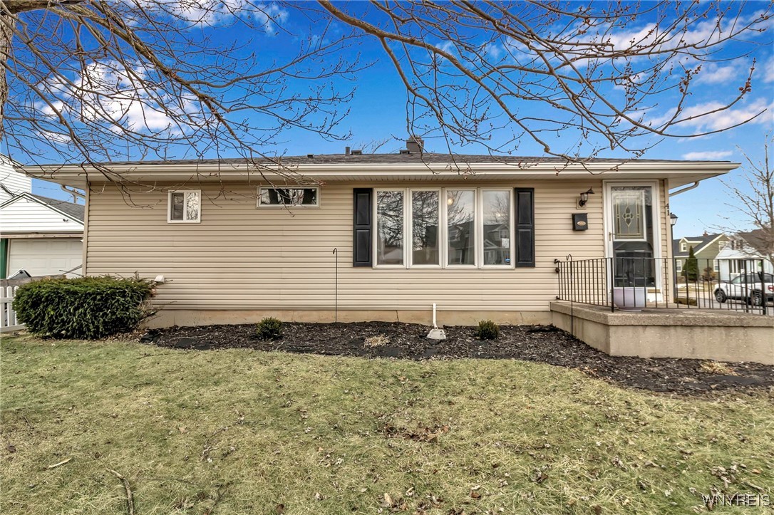 41 Treadwell Road Tonawanda, NY 14150 - Photo 1 of 1 Gallery Image 1