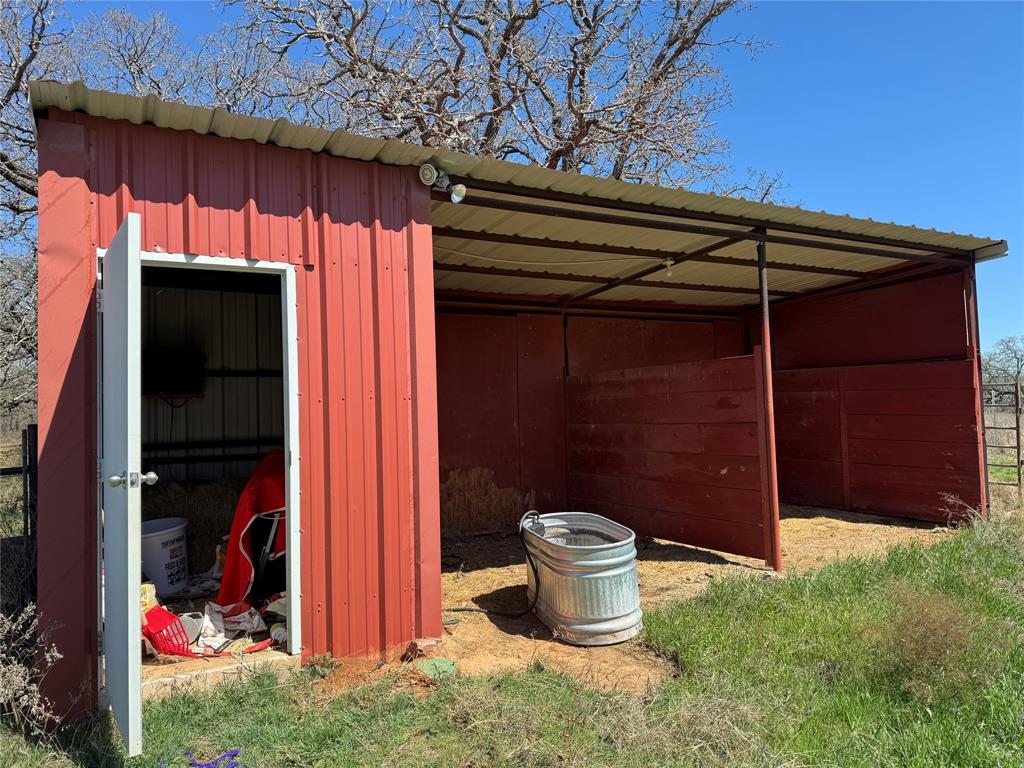 986 County Road 1785 Sunset, TX 76270 - Photo 19 of 23 Stalls
