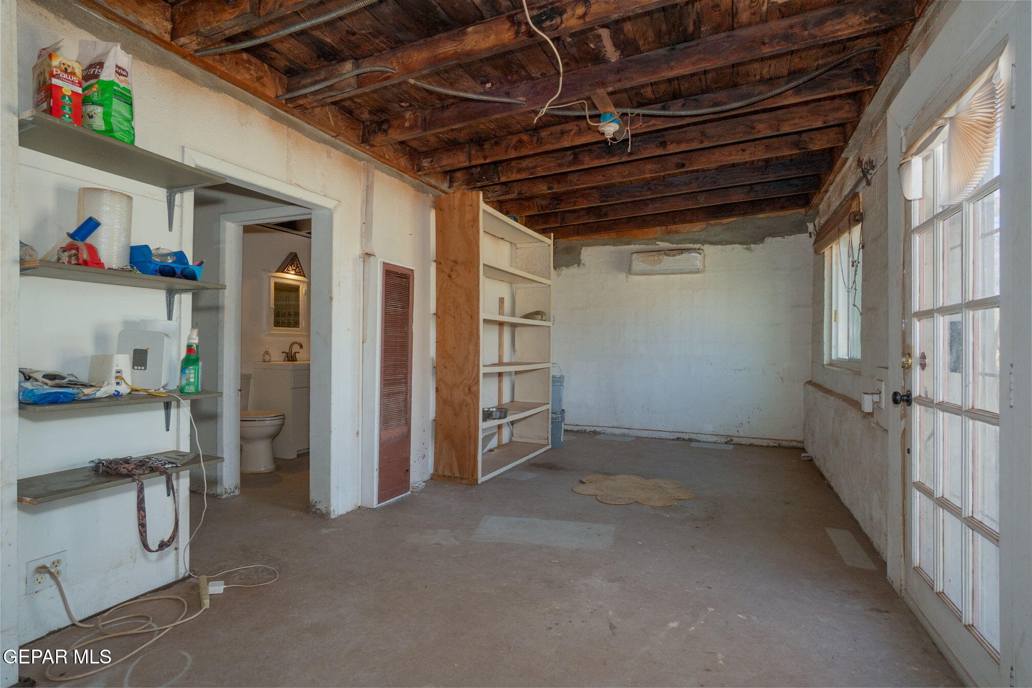 4112 Roxbury Drive El Paso, TX 79922 - Photo 8 of 18 Interior View 3