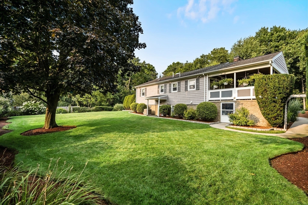 2 Locust Circle Woburn, MA 01801 - Photo 33 of 40 Gallery Image 33