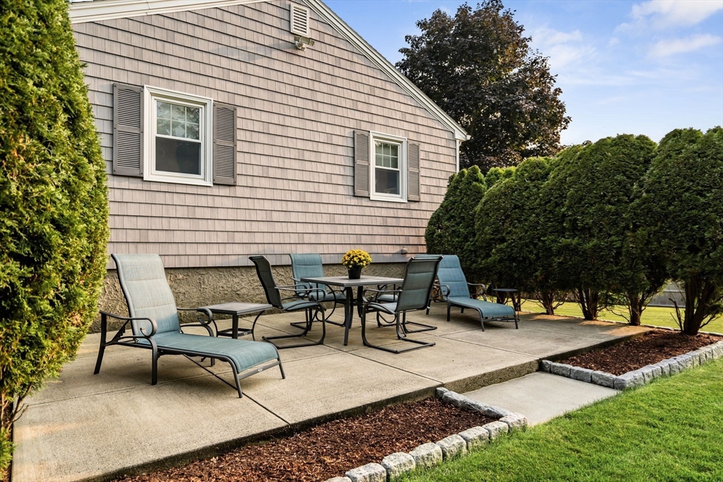 2 Locust Circle Woburn, MA 01801 - Photo 36 of 40 Gallery Image 36