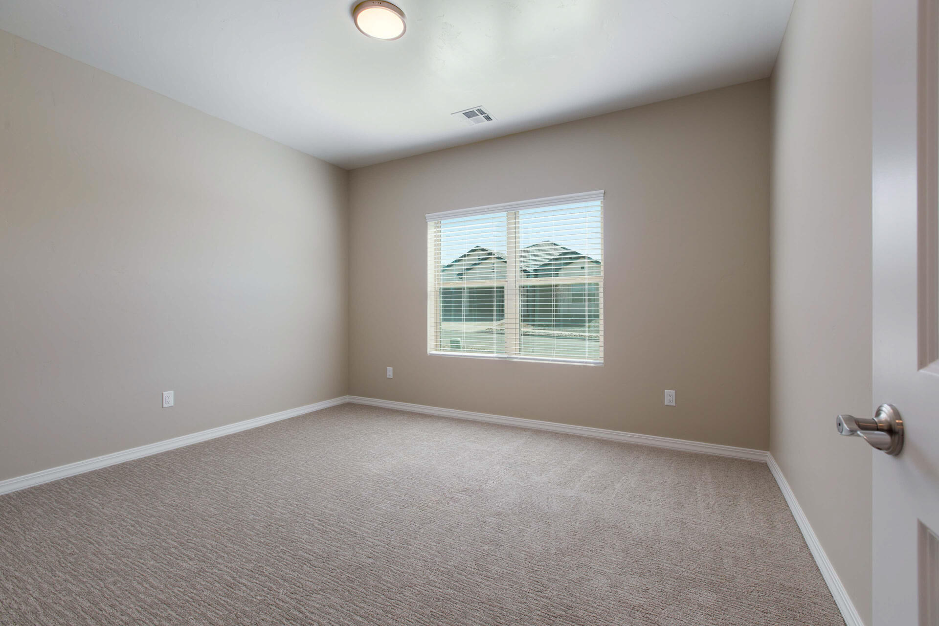 6929 Archer Road Northeast Rio Rancho, NM 87144 - Photo 20 of 27 Gallery Image 20