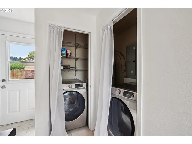 $439,900 | 8416 Northeast Wygant Street, Portland, OR 97220