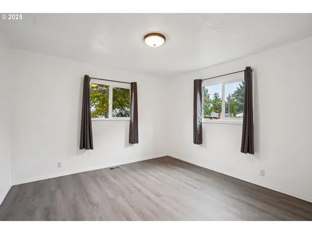 $439,900 | 8416 Northeast Wygant Street, Portland, OR 97220