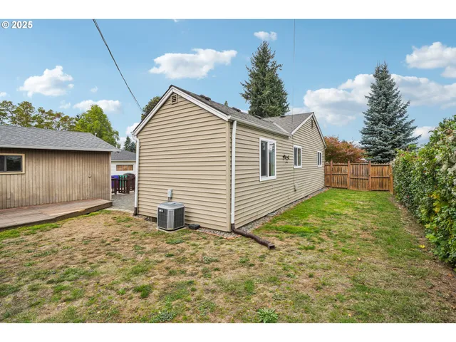 $439,900 | 8416 Northeast Wygant Street, Portland, OR 97220