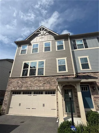 $2,700 | 5001 Lampl Lane, Jeannette, PA 15644