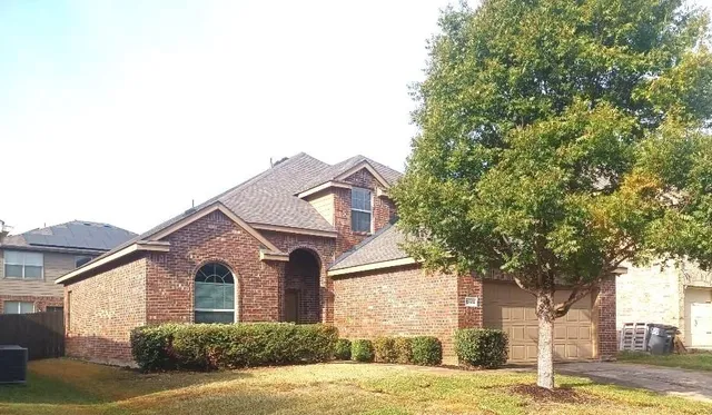 $1,950 | 2032 Meadow View Drive, Princeton, TX 75407