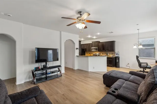 $1,950 | 2032 Meadow View Drive, Princeton, TX 75407